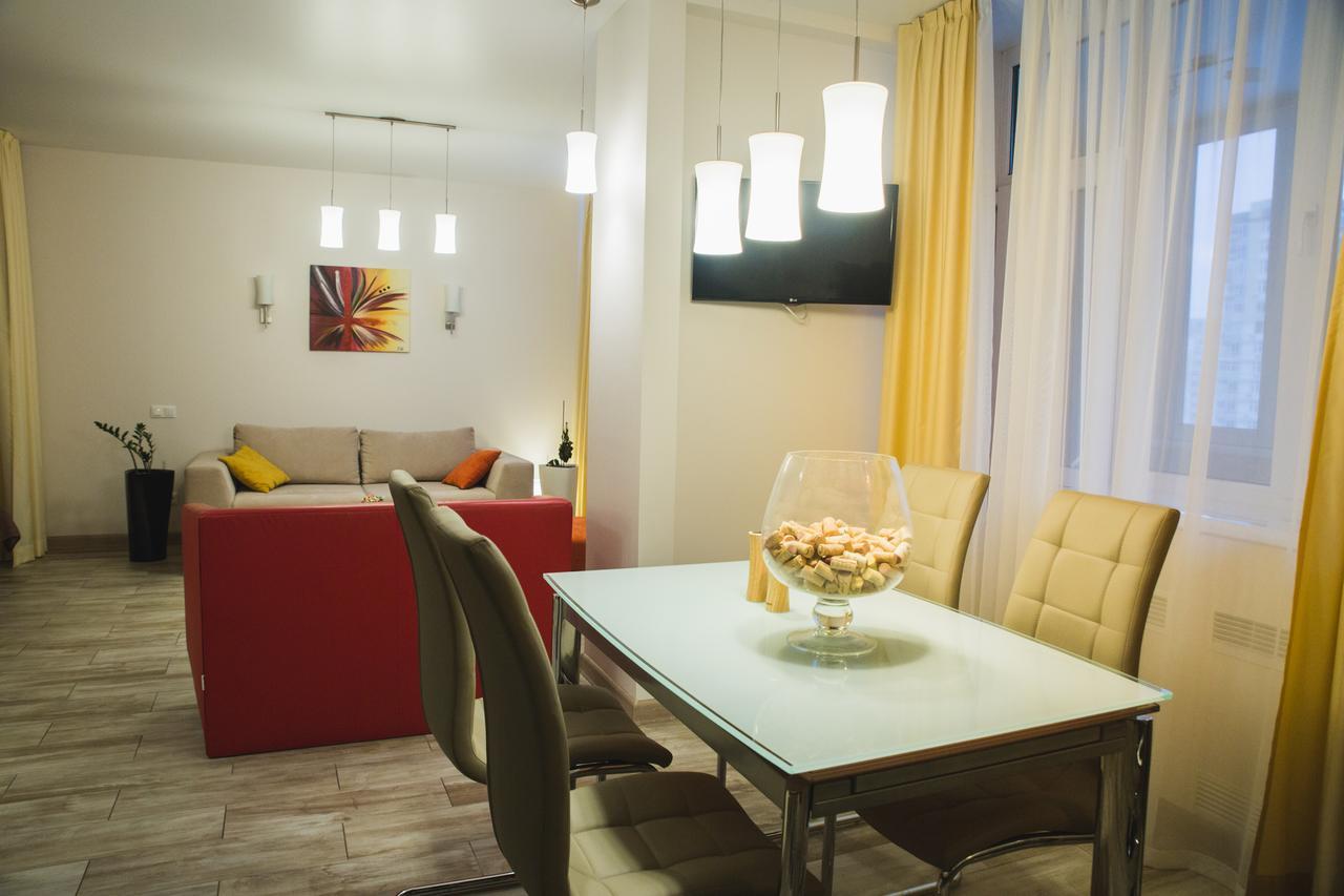 Apartments "Pleasure" Kiev Luaran gambar